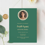 Anniversaire émeraude vert diamant invitation phot<br><div class="desc">Pour une soirée élégante de 40ème anniversaire (ou tout âge). Un arrière - plan vert émeraude. Personnalisez et ajoutez un nom et des détails du parti. Ajoutez votre photo dans le cadre en faux or diamant. Le nom est écrit avec un script de style écrit à la main. 1 feuille...</div>