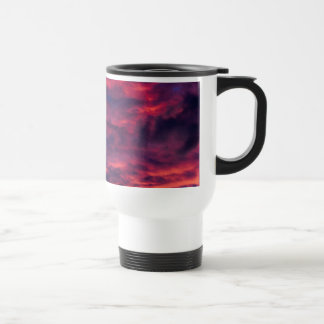août tasse de café rouge