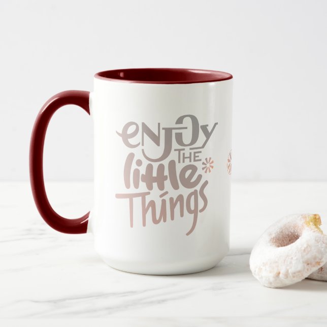 Appréciez la petite tasse de choses (Avec donut)