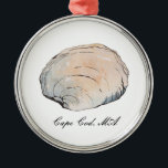 Aquarelle Clam Seashell Beach Ornement<br><div class="desc">Cette modeste conception de coquille de palourdes a été créée à l'aide d'aquarelle et d'encre. Le bleu marine doux et le jaune pâle de la palourde donnent à la conception une qualité tridimensionnelle. Les contours d'encre contrastent bien avec la coque légère et les couleurs arrière - plans. Les tons feutrés...</div>