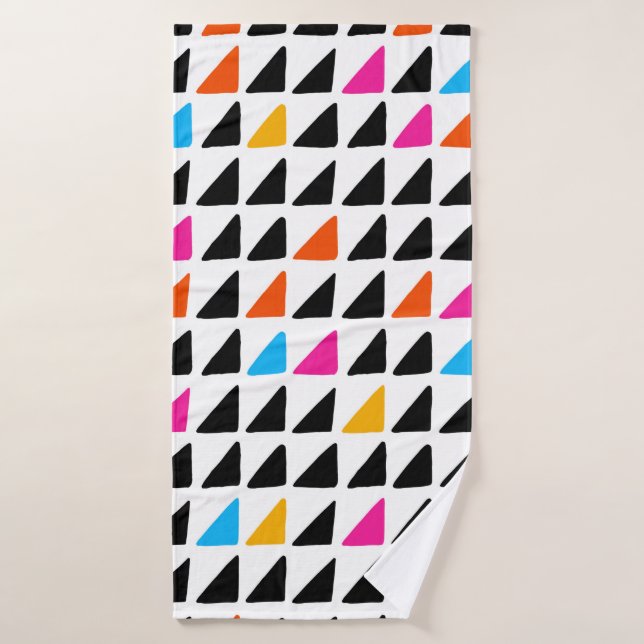 Aquarelle motif moderne avec triangles bleus. Mer (Serviette de bain)