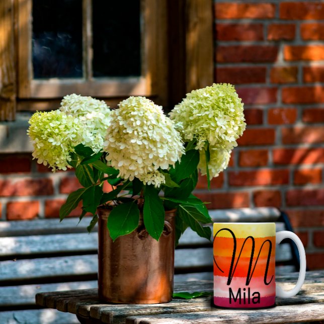 Aquarelle orange lettre M nom café tasse (Créateur téléchargé)