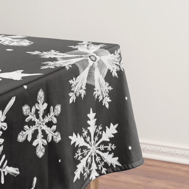 Aquarelle Snowflake Motif Nappe (In Situ)