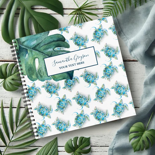 Aquarelle Tortue de mer Carnet personnalisé (Notebook personalized with sea turtle pattern and tropical monstera leaf art by Victoria Grigaliunas)