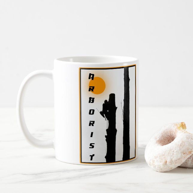 Arboristes Mug : Montée de la silhouette du soleil (Avec donut)