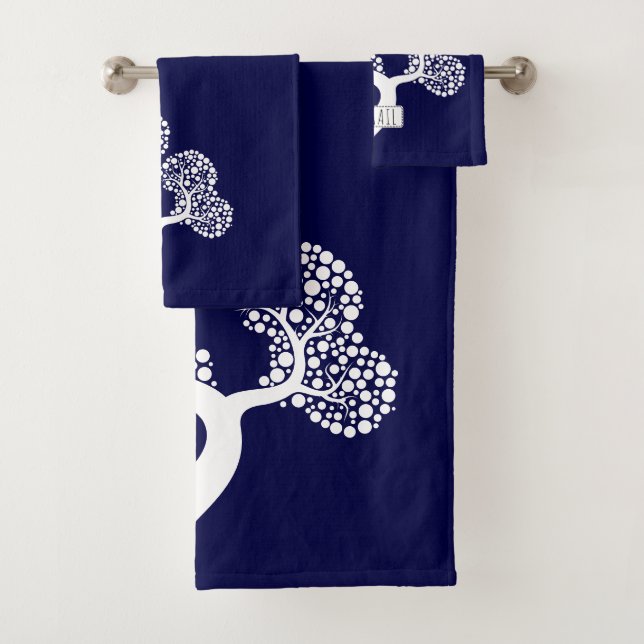 Arbre abstrait blanc et nom bleu marine (En situation)