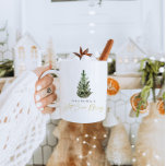 Arbre de Noël moderne personnalisé Chaud cacao Mug<br><div class="desc">Il s'agit d'un modèle de chaise de vacances moderne minimaliste avec une belle aquarelle à feuillage persistant arbre et une police de calligraphie élégante. La couleur de l'arbre de Noël n'est pas modifiable, et le libellé de la police de calligraphie or n'est pas modifiable (mais la couleur peut être changée...</div>