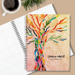 Arbre rustique<br><div class="desc">Ce planificateur unique est décoré d'un arbre de mosaïque coloré et d'une typographie stylisée. Customisez-le avec votre nom et votre année. Utilisez l'option Outil de conception pour modifier la taille, le style ou la couleur du texte. Parce que nous créons notre oeuvre, vous ne trouverez pas cette image exacte d'autres...</div>