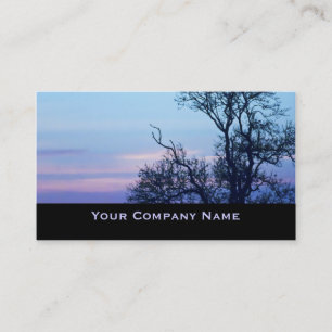 Arbre sur des cartes de visite d'une silhouette de