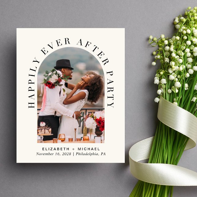 Arch Photo Crème Mariage Réception Invitation (Celebrate your love story with an invitation showcasing your favorite photo in an elegant arch frame)