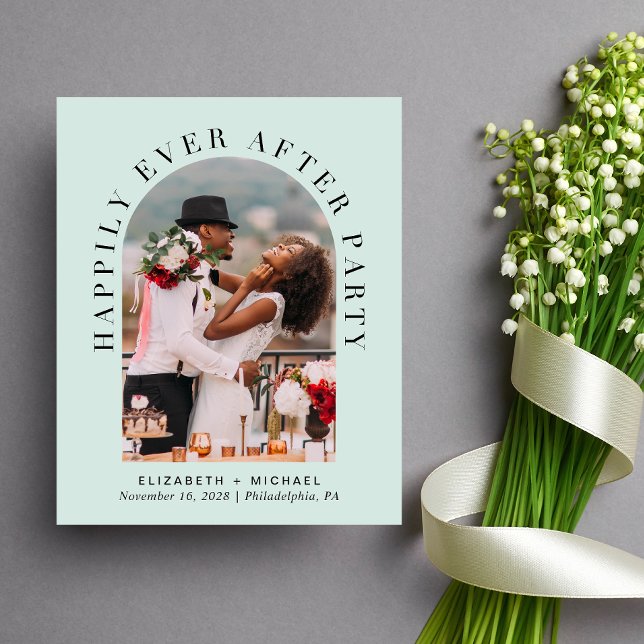Arch Photo QR Code Mint Mariage Invitation de réce (Celebrate your love story with an invitation showcasing your favorite photo in an elegant arch frame)