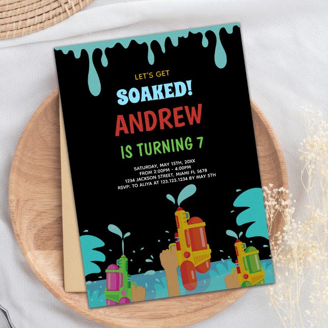 Arme à eau noire Invitations d'anniversaire (Black Water Gun Birthday Invitations)