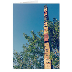 armoires de rangement empilées dans le vermont bur