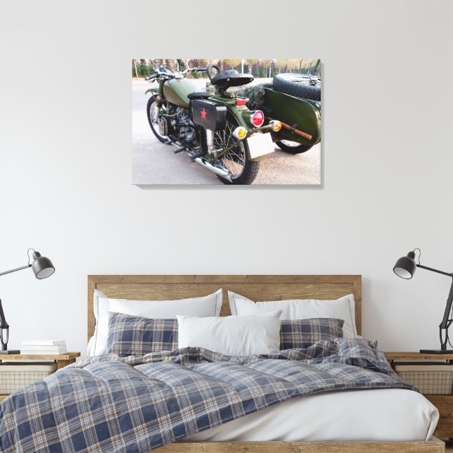 Arrière d'une moto 750B-2 avec une toile sidecar (Insitu(Chambre))