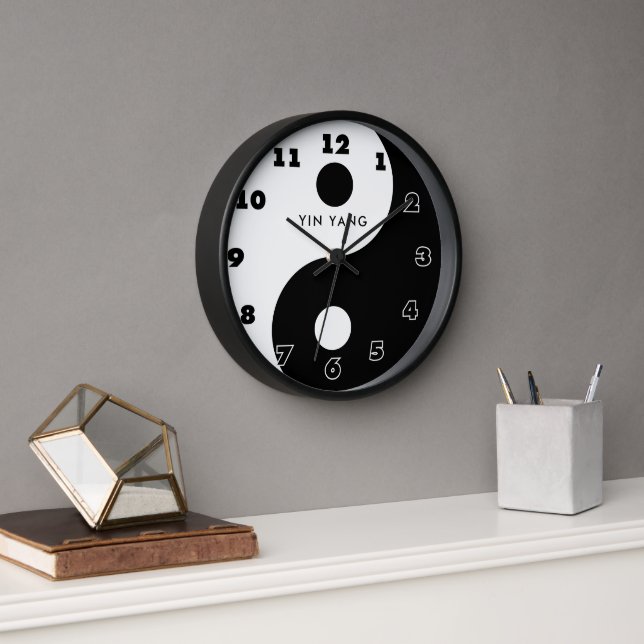 Arrondi noir et blanc Yin Yang symbole horloge mur (Bureau)