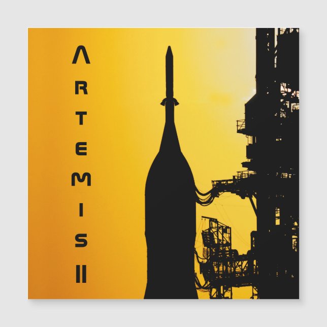 Artemis II vers la plateforme de lancement (Devant)