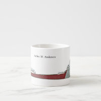Arthur M. Anderson découpe la tasse à expresso