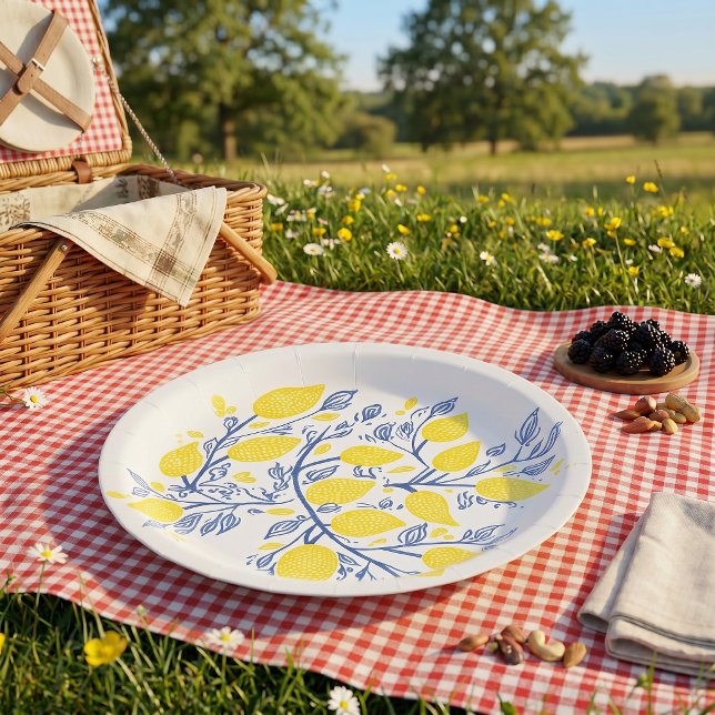 Assiette en papier à effet de gravure sur bois ave (Delicate Lemon Vines Woodcut Effect Paper Plate)