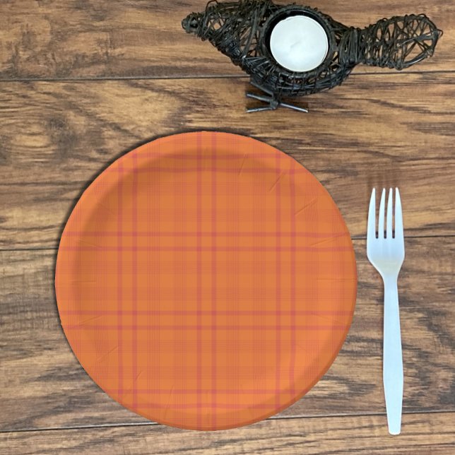 Assiette en papier à motif Tartan orange (Round orange Tartan pattern paper plate .)