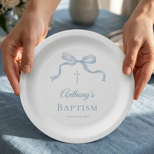 Assiette en papier baptême à ruban bleu moderne (Créateur téléchargé)