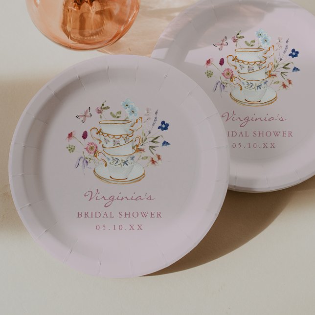 Assiette en papier pour la fête du thé rose (Pink Tea Party Paper Plates with Butterfly by Painted Paperie
)