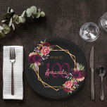 Assiettes En Carton 100e anniversaire fête noir or floral bordeaux<br><div class="desc">Une assiette pour une fête du 100e anniversaire. Un arrière - plan noir chic avec un cadre géométrique en faux or. Décoré de fleurs violettes foncées et bordeaux, de plumes roses et boho. Modèles pour un nom, 100 ans et une date. Date de naissance ou date de la fête. Le...</div>
