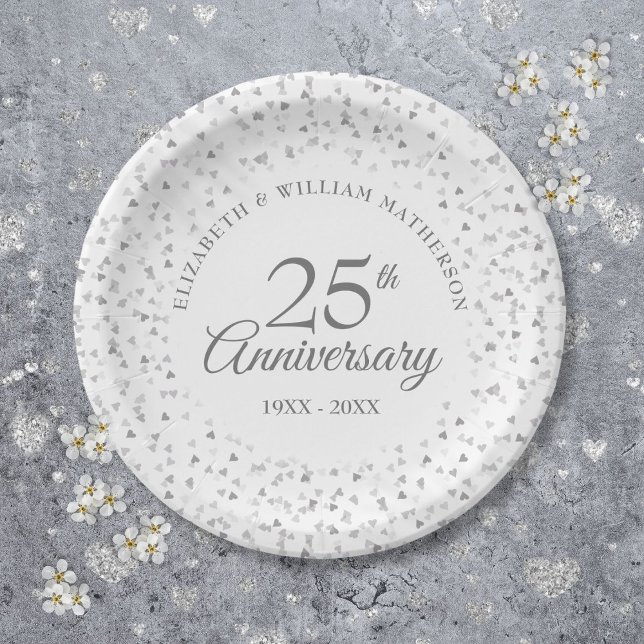 Assiettes En Carton 25e Anniversaire de Mariage Confettis de coeurs en (25th Wedding Anniversary Silver Hearts Confetti Paper Plates)