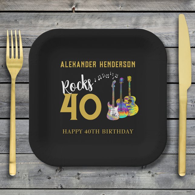 Assiettes En Carton 40e Anniversaire de la fête Guitares Nom de la mus (Rock and roll guitar black and gold 40th birthday party personalized paper plate)