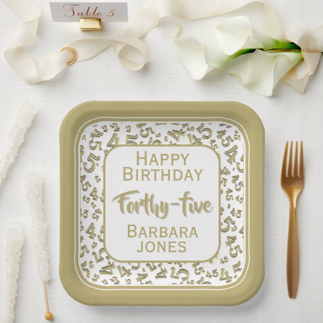 Assiettes En Carton 45th Party Random Number Pattern Gold/White (Mariage)
