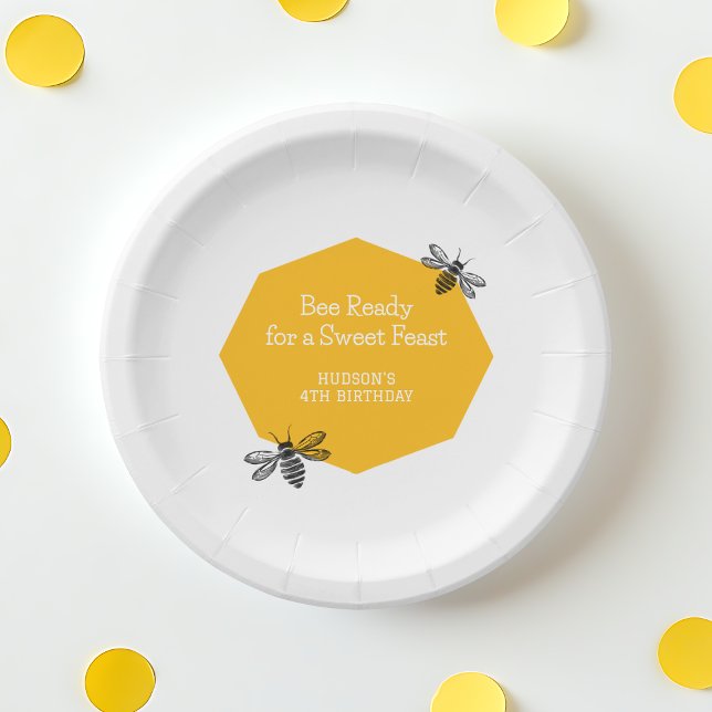 Assiettes En Carton 4e Bee Honeycomb Moderne Quatrième fête d'annivers (4th Bee Honeycomb Modern Fourth Birthday Party Paper Plates)