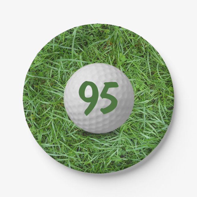 Assiettes En Carton 95e anniversaire Golf Ball on Grass Papier Plaque (Devant)
