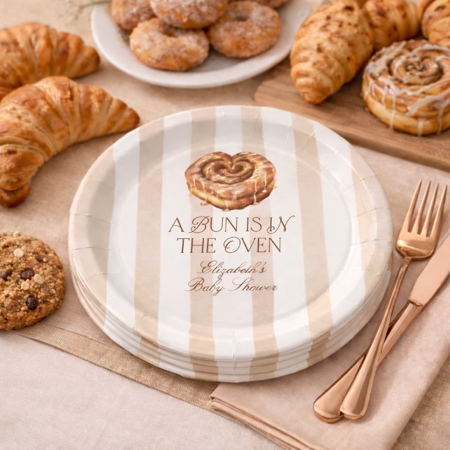 Assiettes En Carton A Bun in the Oven Cinnamon Roll Theme Baby Shower (A Bun in the Oven Cinnamon Roll Theme Baby Shower Paper Plates)