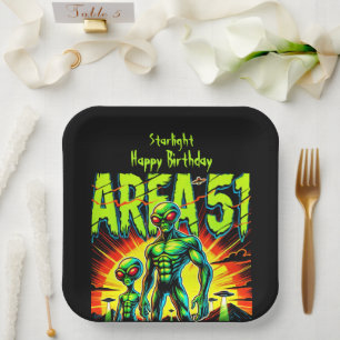 Assiettes En Carton Aliens énigmatiques apparaissent près de la zone 5