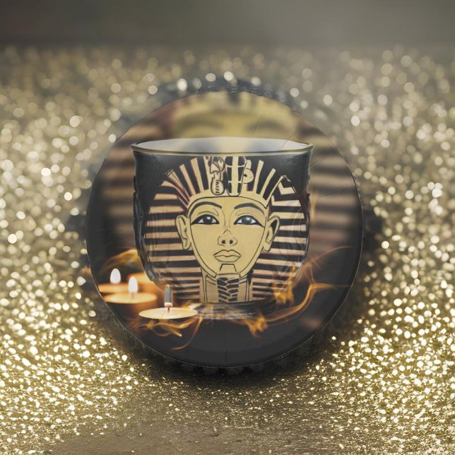 Assiettes En Carton Ancien Roi Égyptien Avec Lumières De Bougies (Ancient Pharaoh Paper Plate designed with candles)