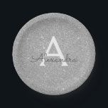 Assiettes En Carton Anniversaire à monogramme Luxueux Paillettes et Br<br><div class="desc">Assiettes de fête Luxueuses Argentées Faux Paillettes et Brillants pour Anniversaire ou Enterrement de Vie de Jeune Fille. Ces assiettes de Mariage,  de Réception de Mariage ou de Fête d'Anniversaire peuvent être personnalisées pour inclure votre initiale et prénom. Veuillez contacter le concepteur pour des articles assortis personnalisés.</div>