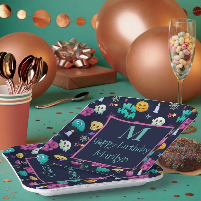 ASSIETTES EN CARTON ANNIVERSAIRE CUT ET DÉPLAISANT DE HALLOWEEN (Multi)