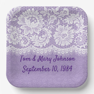 Assiettes En Carton Anniversaire De Dentelle Blanche Sur Violet