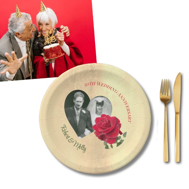 Assiettes En Carton Anniversaire des Roses rouges (Créateur téléchargé)