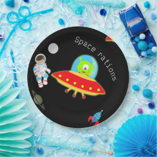 Assiettes En Carton Anniversaire du petit astronaute dans l'espace ext