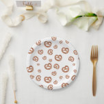 Assiettes En Carton Aquarelle douce salée Motif Pretzel<br><div class="desc">Un joli motif de bretzel doux salé. Un design parfait pour la décoration maison,  la décoration de fête et les cadeaux personnalisés. Cette illustration bretzel est idéale pour tous ceux qui aiment les bretzels,  les collations et la cuisson.</div>