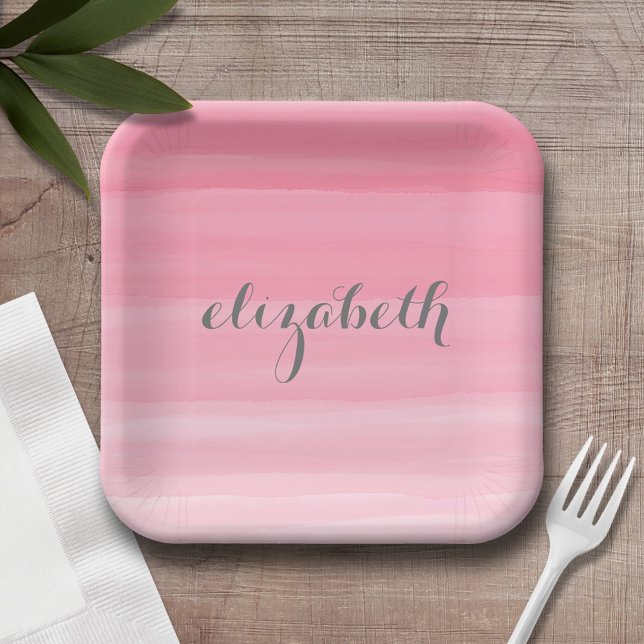 Assiettes En Carton Aquarelle rose Ombre feminine Monogramme Nom (Personalized party plates with a watercolor background and script name)