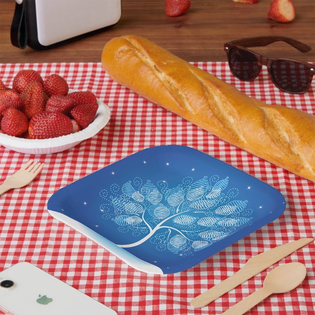 Assiettes En Carton Arbre Blanc Dans La Neige (Créateur téléchargé)