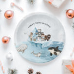 Assiettes En Carton Arctic Adventure fête d'anniversaire<br><div class="desc">Apportez la magie de l’Arctique à la célébration de votre enfant avec ces Plaques de papier de fête d’anniversaire d’Arctic Adventure! Dotés d'un adorable dessin à la main d'amis Eskimo, d'igloos, d'une orque ludique et d'autres animaux arctiques comme les narvals et les boeufs de musc, ces assiettes sont parfaites pour...</div>