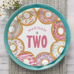 Assiettes En Carton Belle Donuts colorés Deux 2e anniversaire<br><div class="desc">Beau beignets colorés Deux plaques de papier d'anniversaire sont dotées de beignets dessinés à la main avec des arrosages colorés et du givre.</div>