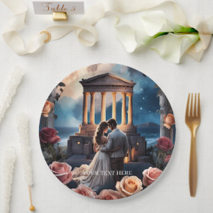 Assiettes En Carton Belle mariée et marié debout au bord de la mer
