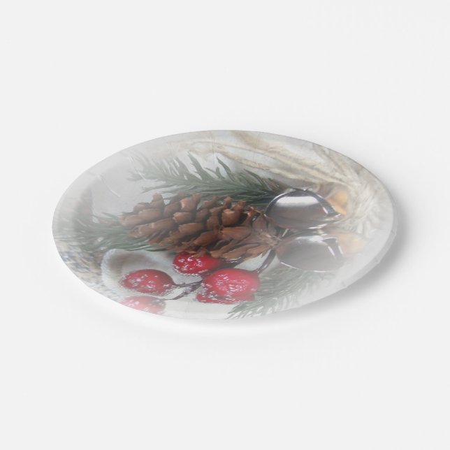 Assiettes En Carton Bells, Pinecone et vacances de baies (Angle)