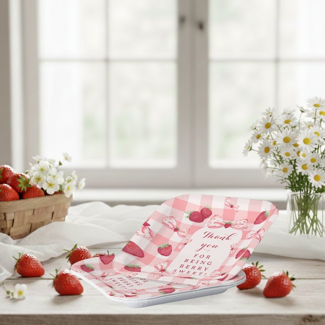 Assiettes En Carton Berry First Birthday Red Gingham Bows Square (Berry First Birthday Red Gingham Bows Square Paper Plates)