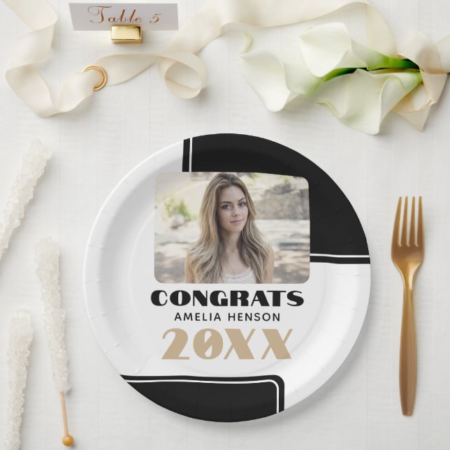 Assiettes En Carton Black White Modern Congrats Photo de fin d'études (Mariage)
