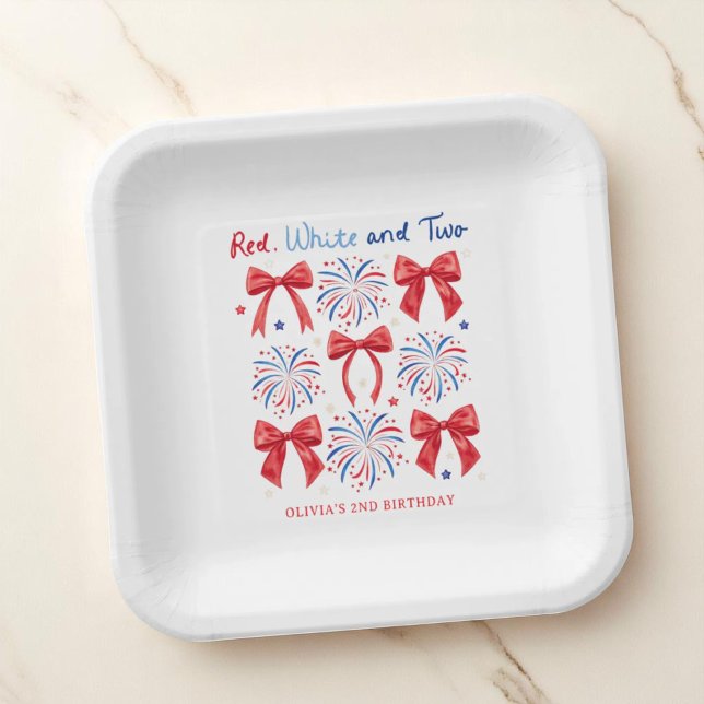 Assiettes En Carton Blanc rouge et deux juillet Fille 2e fête d'annive (Créateur téléchargé)
