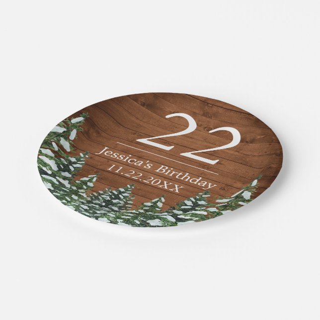 Assiettes En Carton Bois neigeux & Forêt Pin de campagne heureux Anniv (Angle)